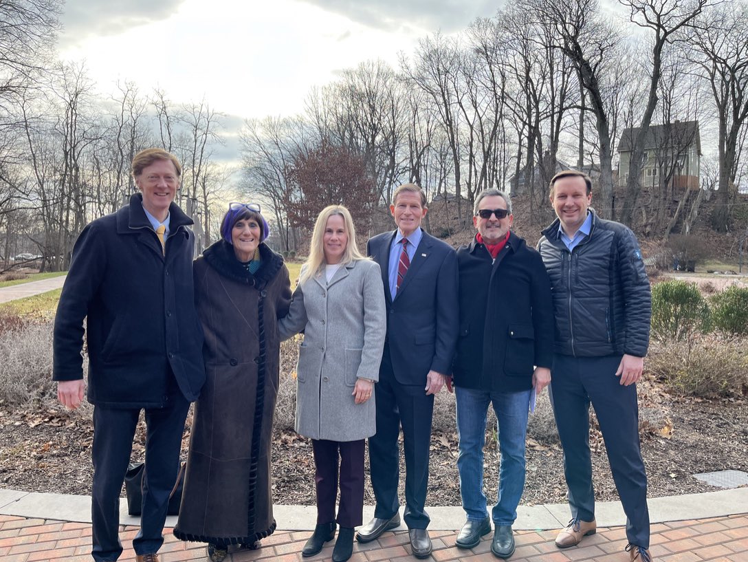 Blumenthal joined U.S. Senator Chris Murphy (D-CT), U.S. Representative Rosa DeLauro (D-CT), New Haven Mayor Justin Elicker, and Kristin and Mike Song at a press conference announcing the reintroduction of Ethan’s Law.